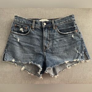 Abercrombie & Fitch ‘Curve Love’ Mom Mid-Rise Short - Size 4